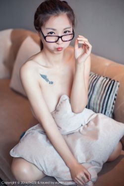 人体艺术大胆露私处小妹秀